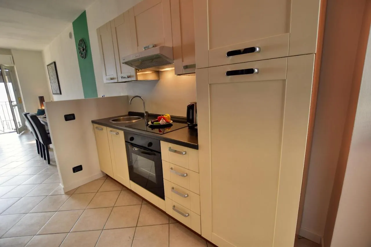 Casa Con Vista Airconditioned 2-Bedroom Apartment Acquaseria